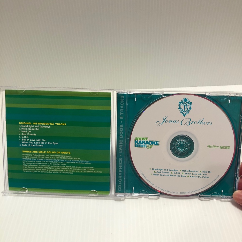 Girl’s Karaoke CD - Picture 4 of 7